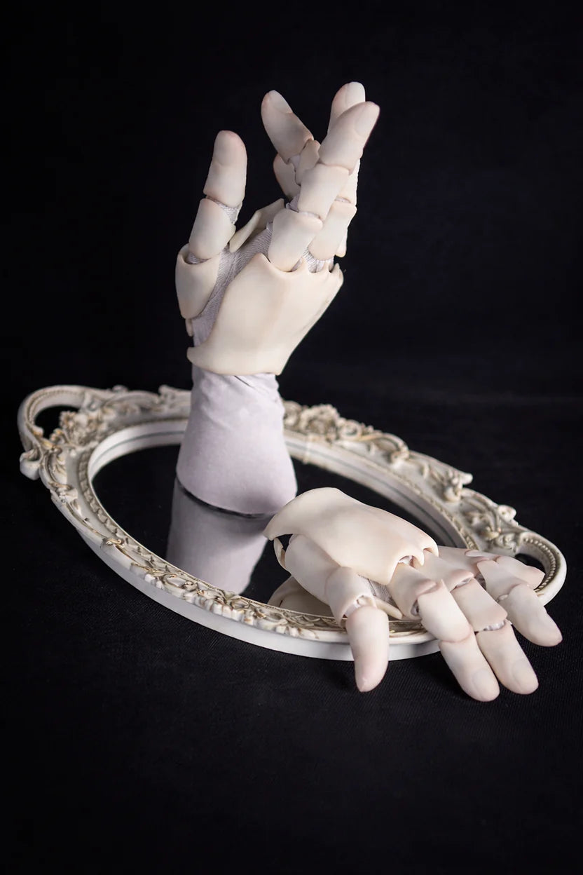 BJD Hand Doll Cosplay
