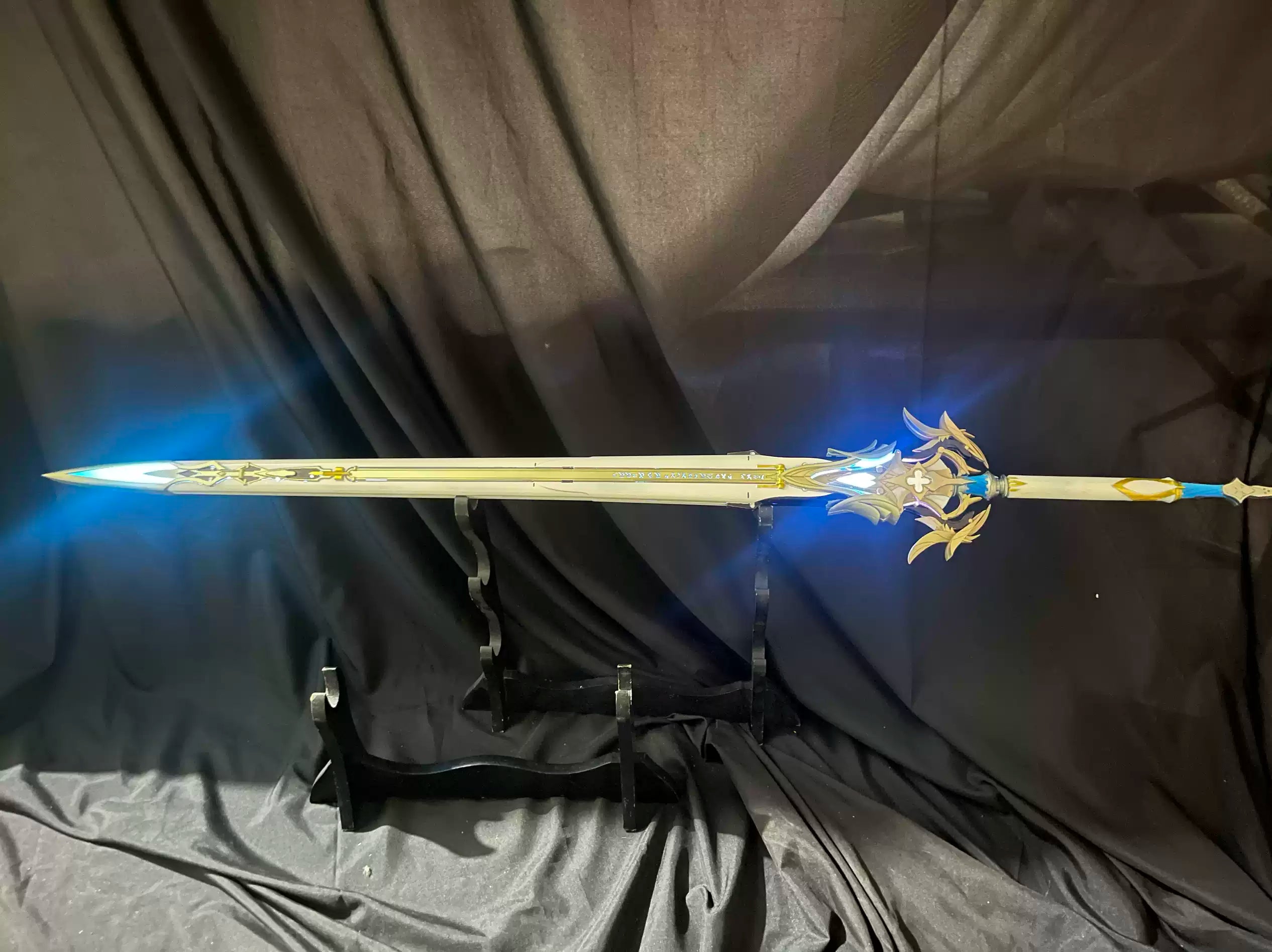 Wuthering Waves Rover Bloodpact Covenant Cosplay Sword – LED Swift Blade Weapon Prop for Cosplay & Display